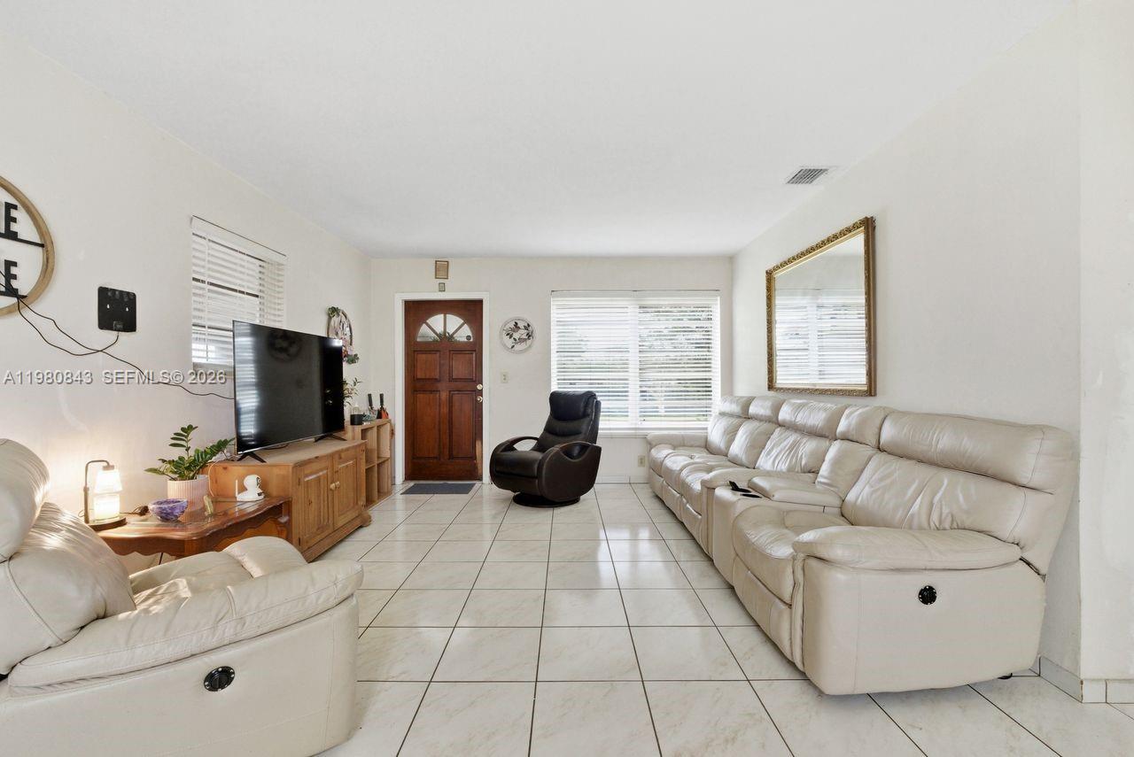 1930 Southwest 82nd Avenue Miami, FL 33155 - Photo 14 of 25