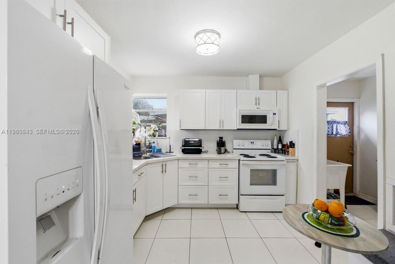 1930 Southwest 82nd Avenue Miami, FL 33155 - Photo 18 of 25