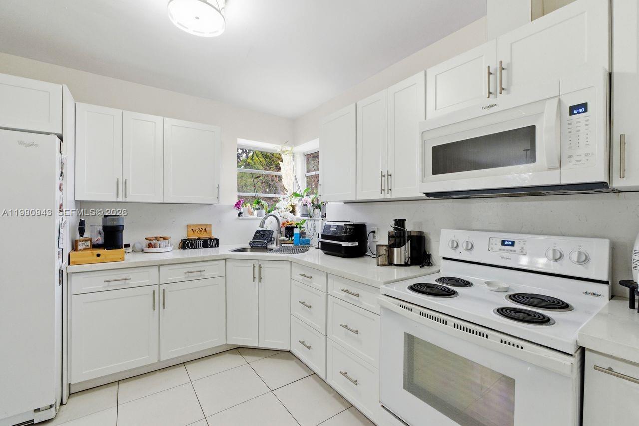 1930 Southwest 82nd Avenue Miami, FL 33155 - Photo 20 of 25