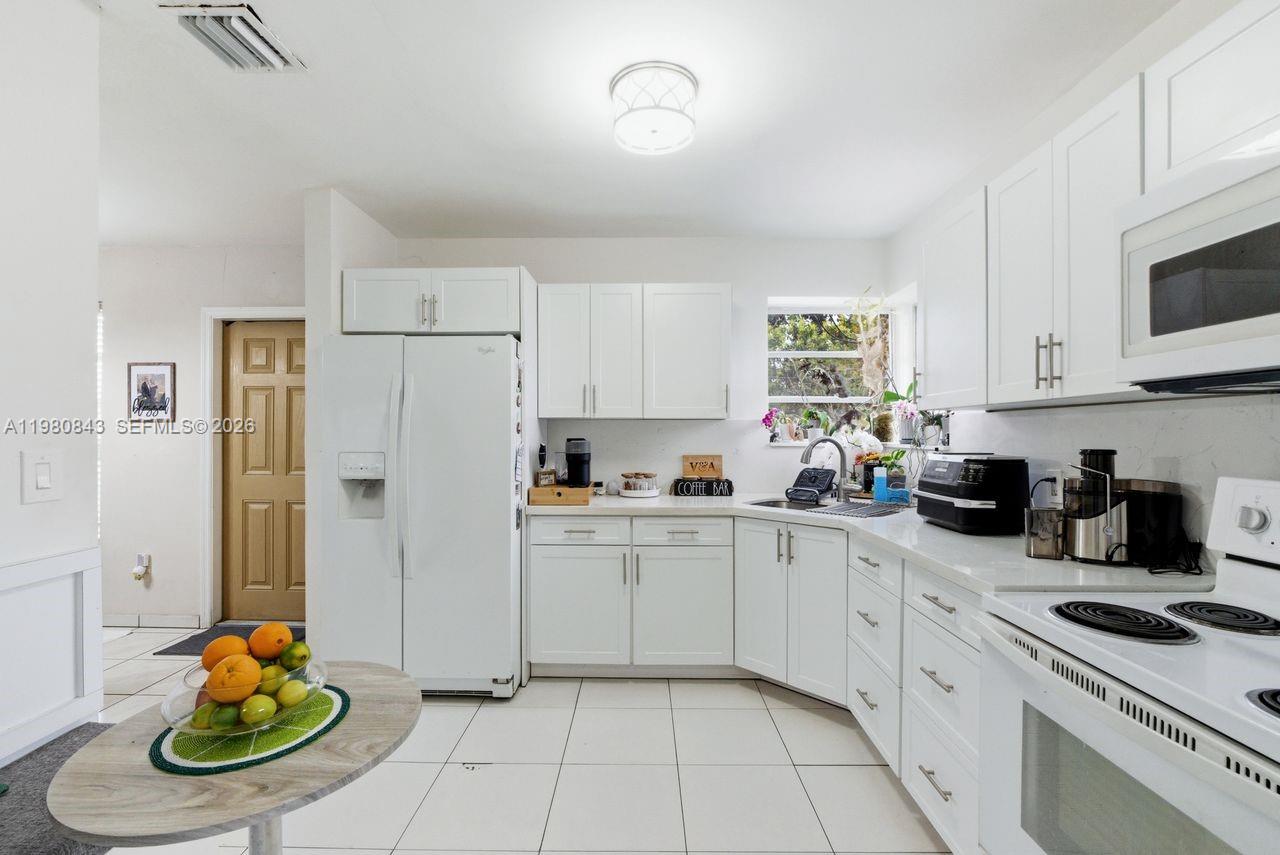 1930 Southwest 82nd Avenue Miami, FL 33155 - Photo 21 of 25