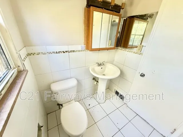 $825 | 2527 Versailles Avenue, McKeesport, PA 15132