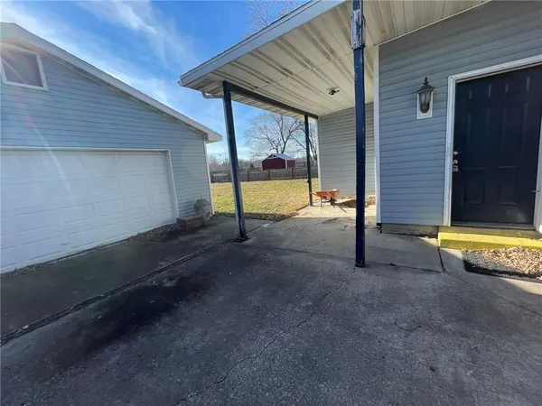 $73,000 | 724 East Clinton Street, Clinton, MO 64735