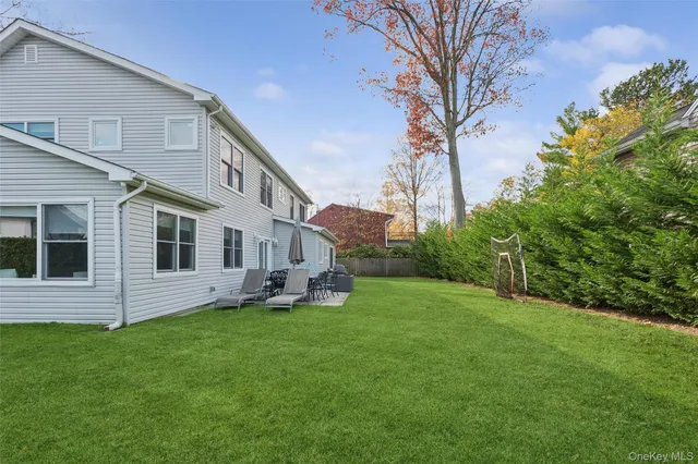 $1,775,000 | 1560 Pebble Lane, Hewlett, NY 11557