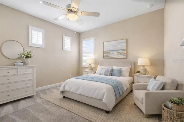 a view of entryway with livingroom