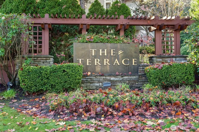 $820,000 | 11307 241st Lane Northeast, Unit 73, Redmond, WA 98053