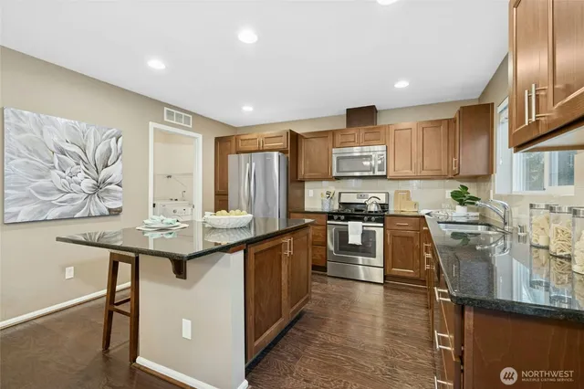 $820,000 | 11307 241st Lane Northeast, Unit 73, Redmond, WA 98053