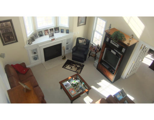 5 Mohawk Path Holliston, MA 01746 - Photo 4 of 10 Gallery Image 4