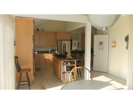 5 Mohawk Path Holliston, MA 01746 - Photo 8 of 10 Gallery Image 8