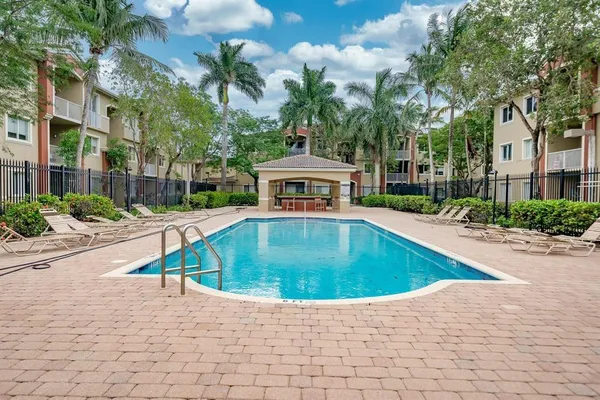 $2,500 | 7085 Nova Drive, Unit 226, Fort Lauderdale, FL 33317