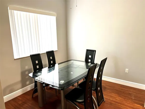 $2,500 | 7085 Nova Drive, Unit 226, Fort Lauderdale, FL 33317