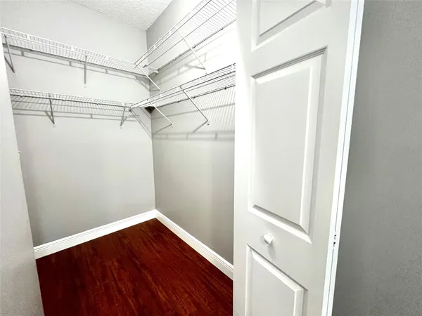 $2,500 | 7085 Nova Drive, Unit 226, Fort Lauderdale, FL 33317