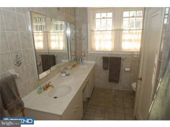 455 Irvington Road Drexel Hill, PA 19026 - Photo 9 of 12 Bathroom