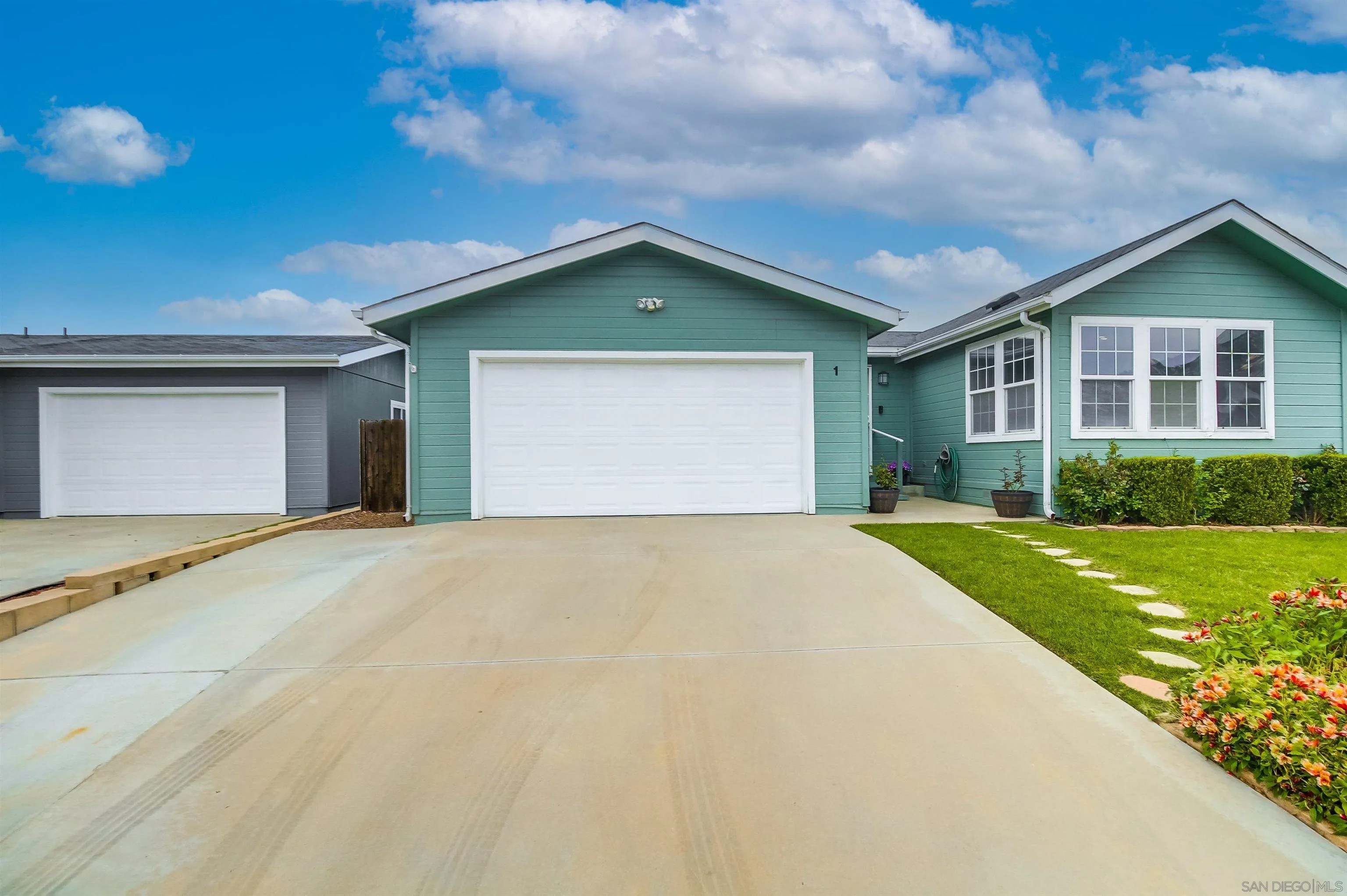 15935 Spring Oaks Road El Cajon, CA 92021 - Photo 5 of 66 a view of outdoor space yard and garage
