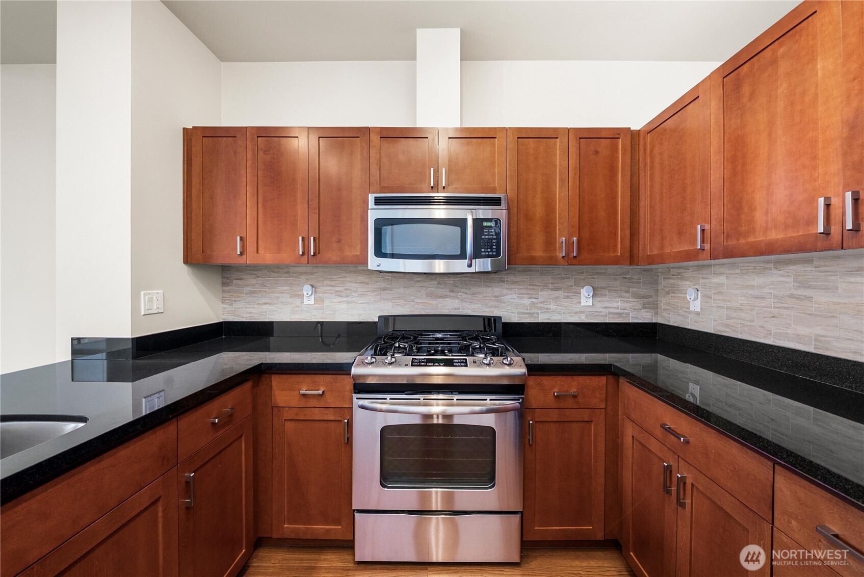 15100 6th Avenue Southwest, Unit 730 Burien, WA 98166 - Photo 13 of 37