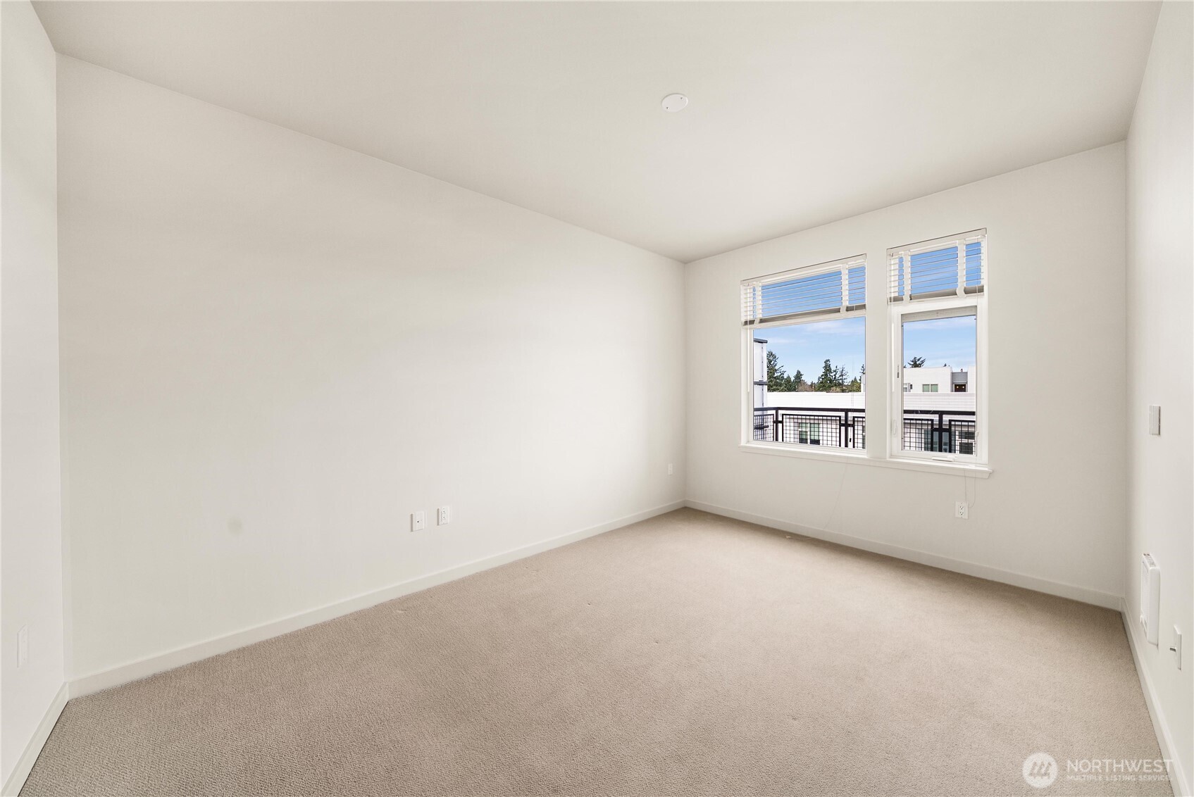 15100 6th Avenue Southwest, Unit 730 Burien, WA 98166 - Photo 9 of 37