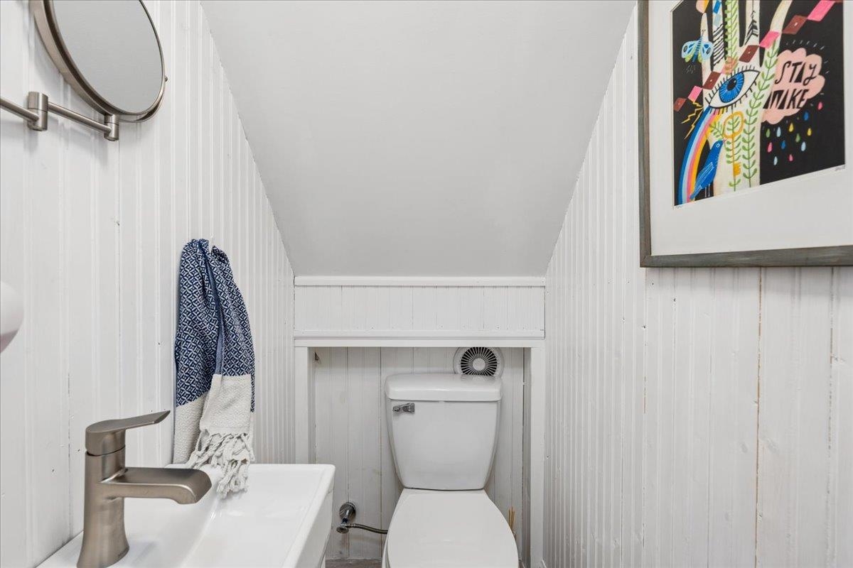 32 Porpoise Drive Rye, NH 03870 - Photo 23 of 49