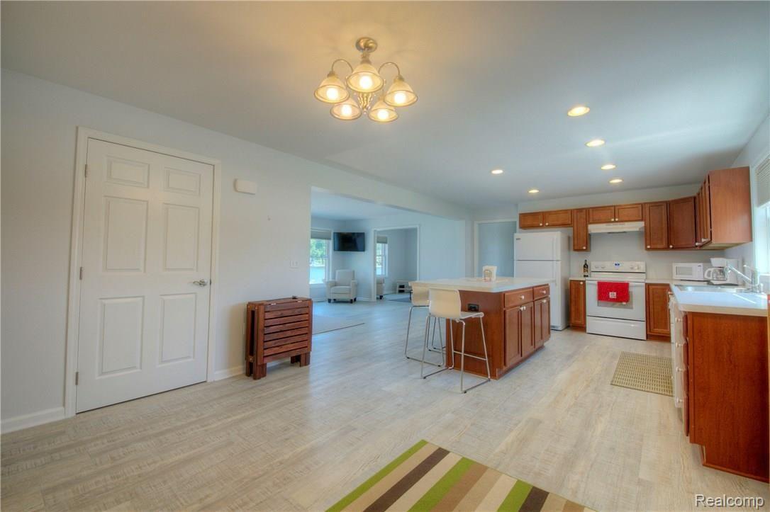 5755 Longpoint Drive Howell, MI 48843 - Photo 20 of 59 930A8993_4_5.jpg
