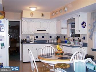 370 Devon Drive Exton, PA 19341 - Photo 4 of 11 Gallery Image 4