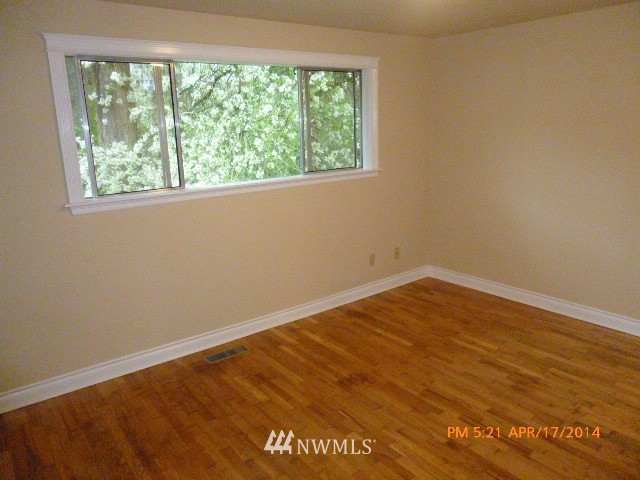 101 234th Place Southeast Bothell, WA 98021 - Photo 13 of 23 an empty room with a window