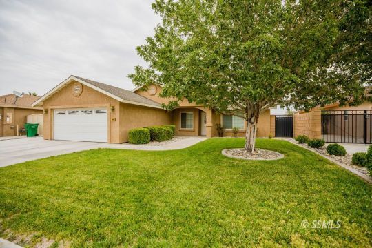 428 Acacia Street Ridgecrest, CA 93555 - Photo 2 of 30 Gallery Image 2