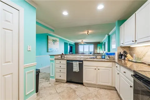 $650,000 | 3702 North Hwy A1A, Unit 402, Hutchinson Island, FL 34949