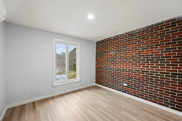 $385,000 | 10 Eaton Court, Unit 10, Amherst, MA 01002