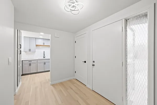 $385,000 | 10 Eaton Court, Unit 10, Amherst, MA 01002