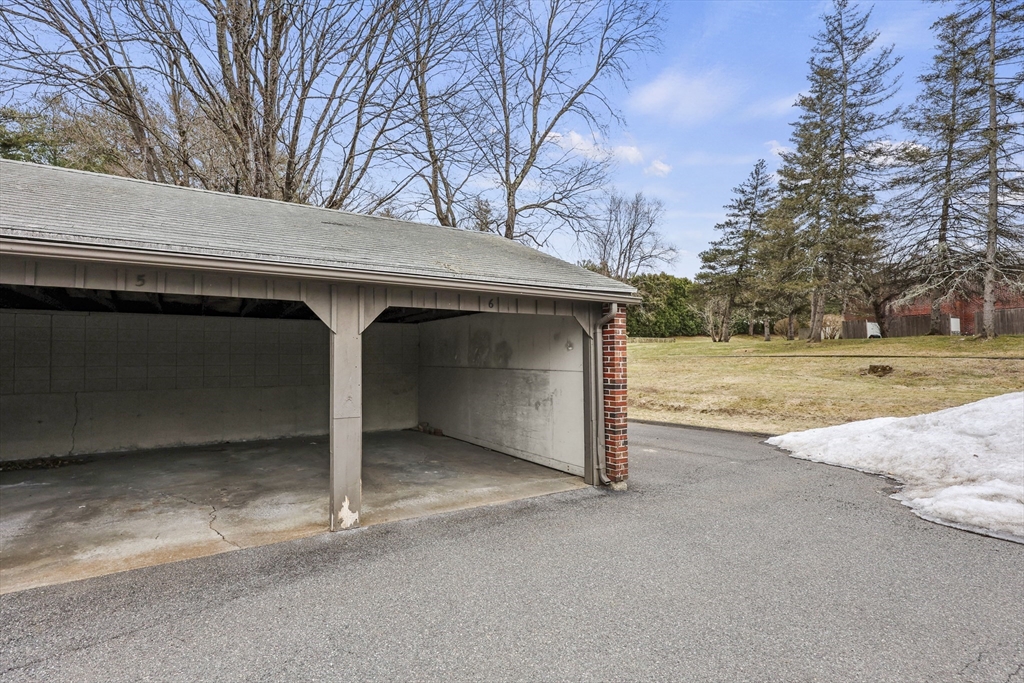 10 Eaton Court, Unit 10 Amherst, MA 01002 - Photo 37 of 42