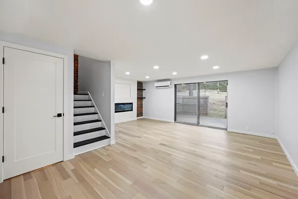 $385,000 | 10 Eaton Court, Unit 10, Amherst, MA 01002