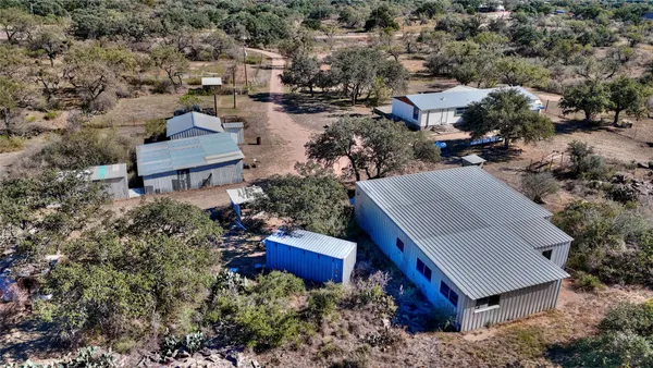 a view of a dry field