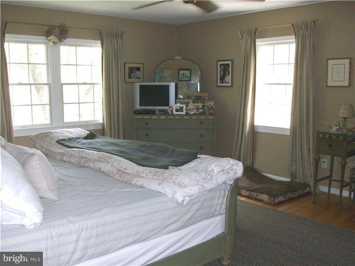 752 Paddock Path Moorestown, NJ 08057 - Photo 10 of 20 Master Bedroom