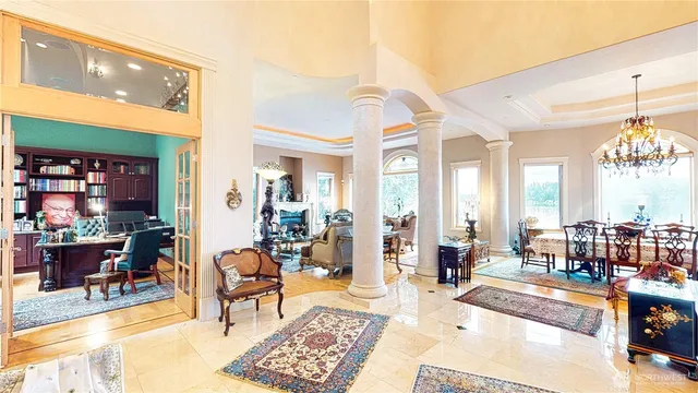 $5,900,000 | 2837 E Lake, Sammamish, WA 98074