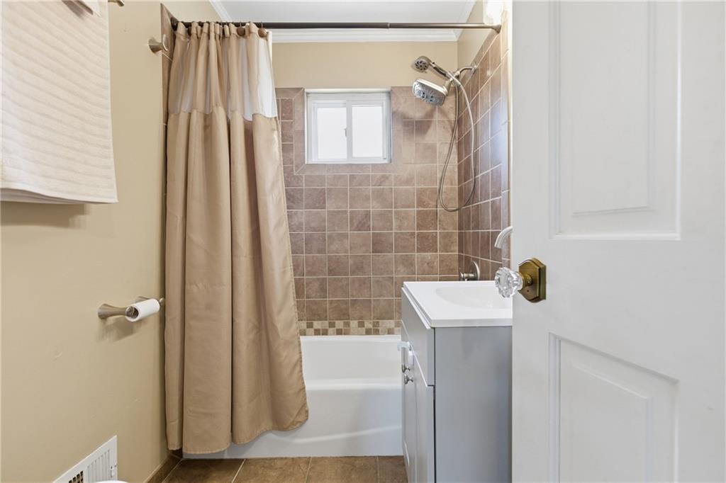 1630 Old Brodhead Road Monaca, PA 15061 - Photo 18 of 28 a bathroom with a shower