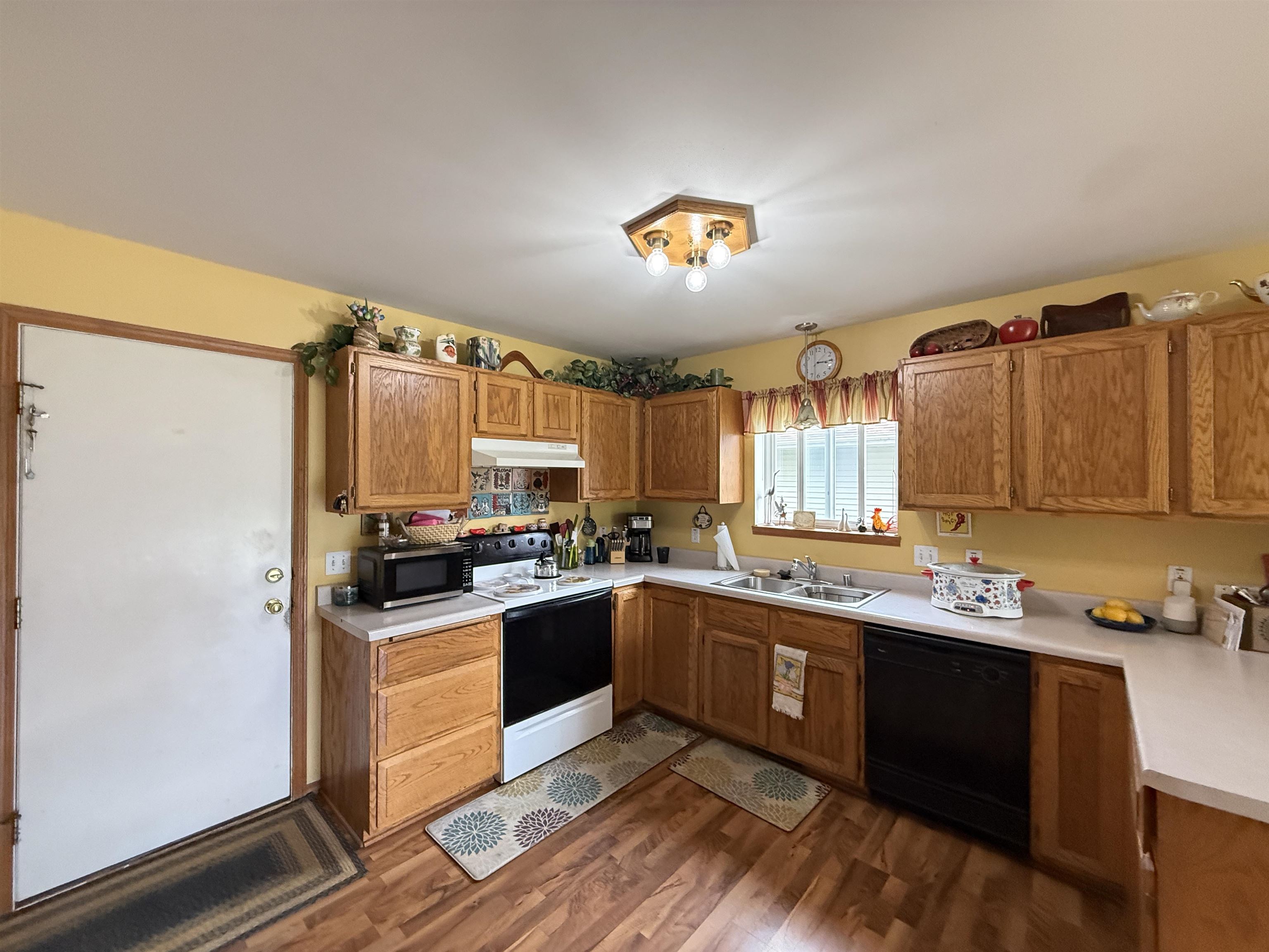 809-811 Vista Ridge Drive Mount Horeb, WI 53572 - Photo 70 of 76