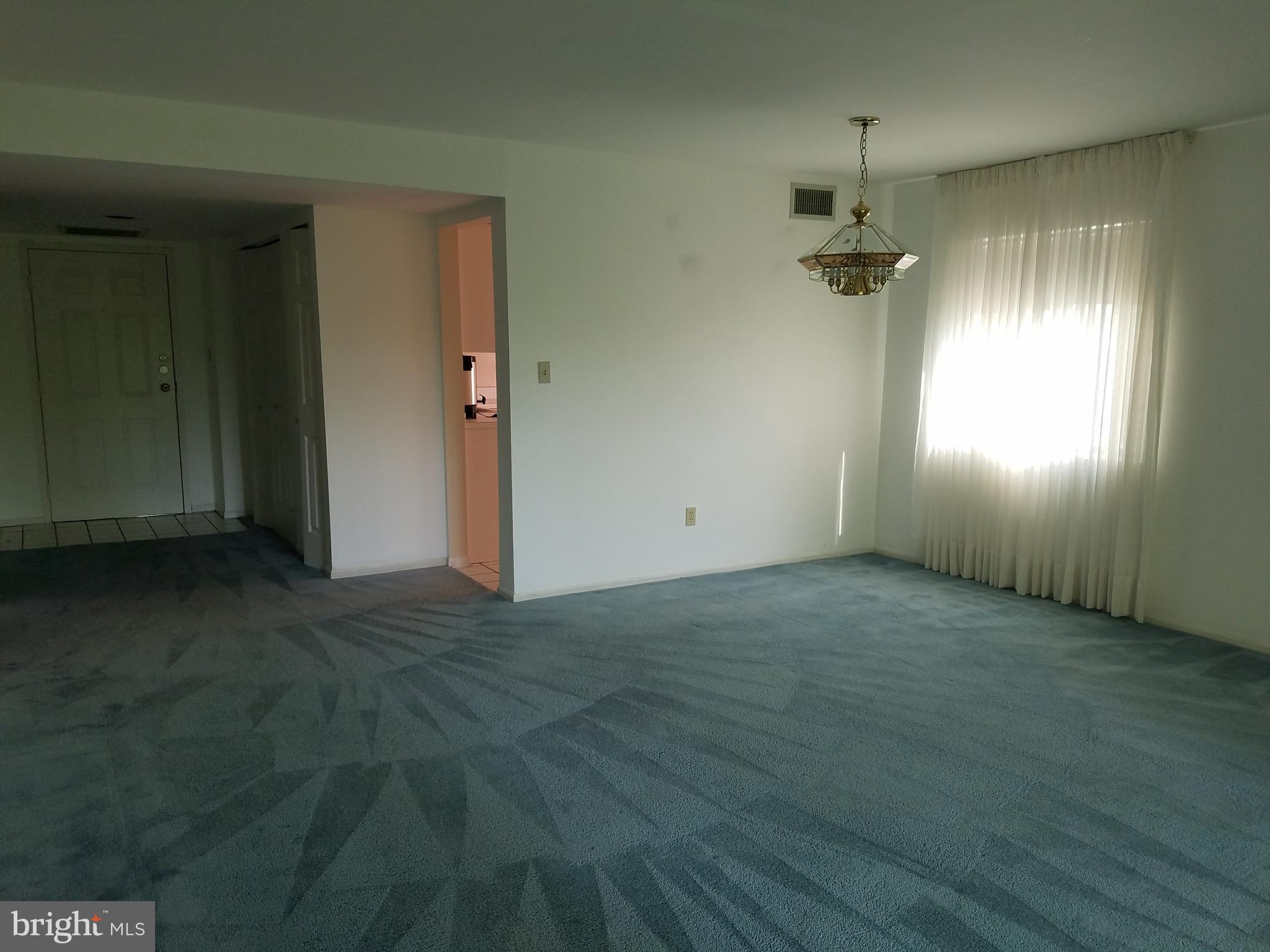 2903 Fallstaff Road, Unit 403 Baltimore, MD 21209 - Photo 5 of 20 Dining Room