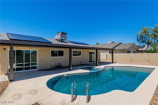 $2,495 | 3740 Lillo Street, Las Vegas, NV 89103