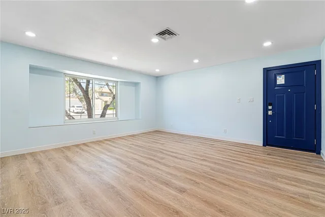 $2,495 | 3740 Lillo Street, Las Vegas, NV 89103