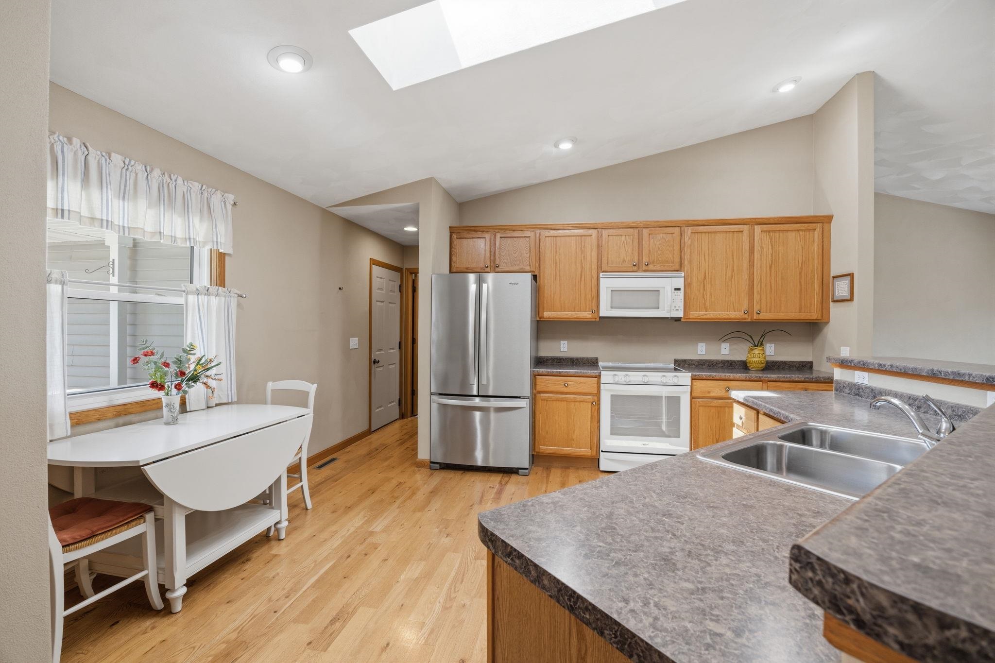 1532 Montclair Place Fort Atkinson, WI 53538 - Photo 13 of 47