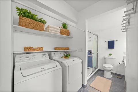 $275,000 | 1707 North Prospect Avenue, Unit 4A, Milwaukee, WI 53202