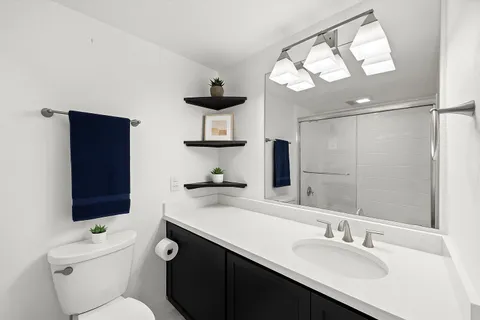 $275,000 | 1707 North Prospect Avenue, Unit 4A, Milwaukee, WI 53202