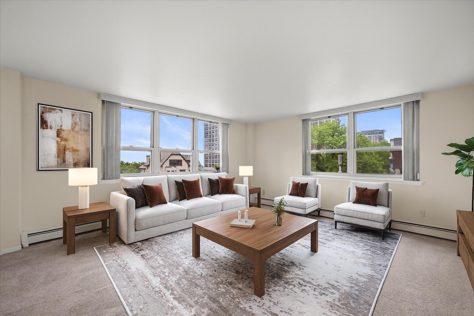 1707 North Prospect Avenue, Unit 4A Milwaukee, WI 53202 - Photo 2 of 25 Virtually Staged