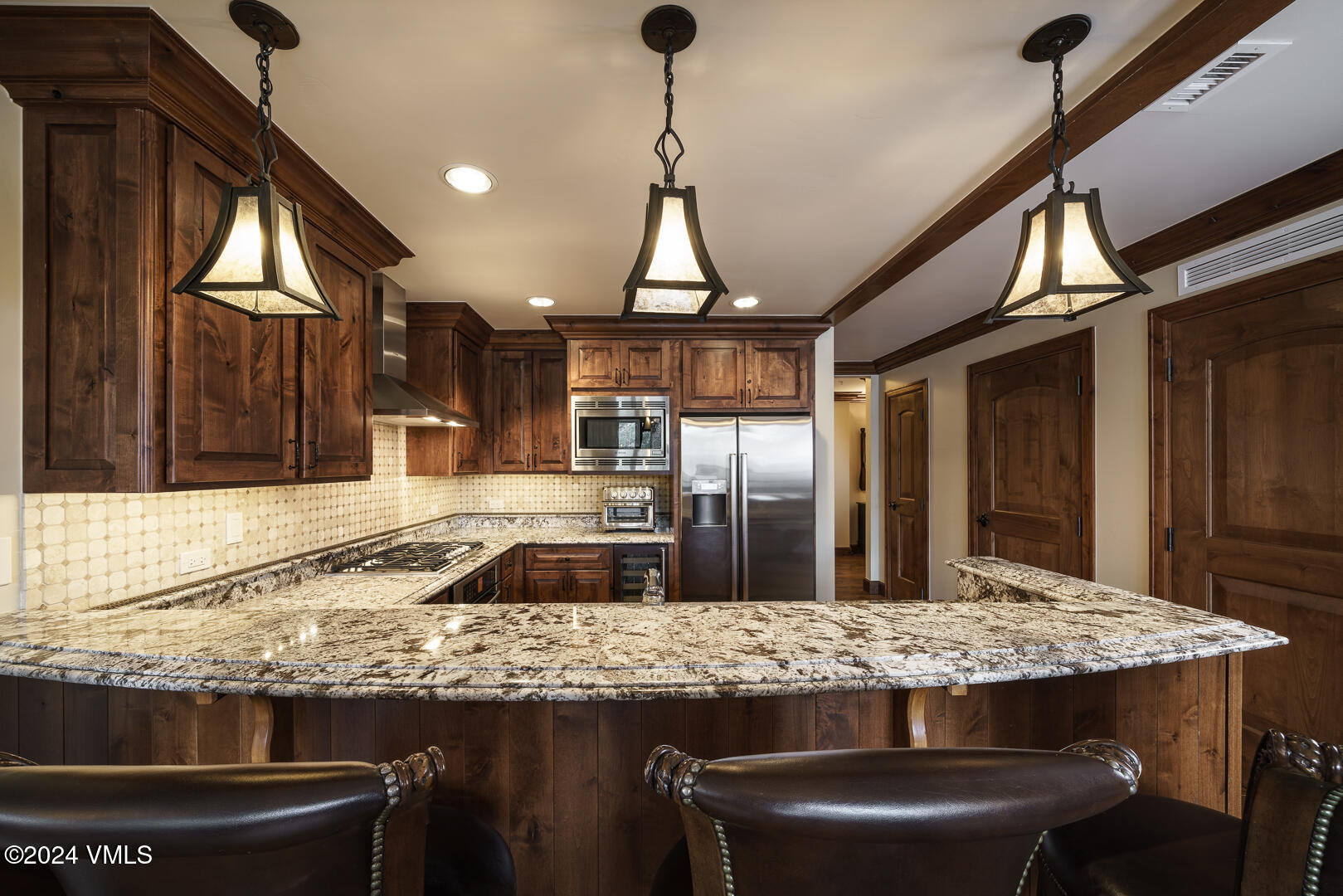 728 West Lionshead Circle, Unit R112 Vail, CO 81657 - Photo 16 of 83 Ritz-Carlton_Vail_R112_015