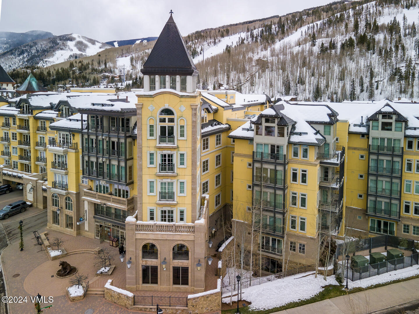728 West Lionshead Circle, Unit R112 Vail, CO 81657 - Photo 2 of 83 Ritz-Carlton_Vail_R112_085