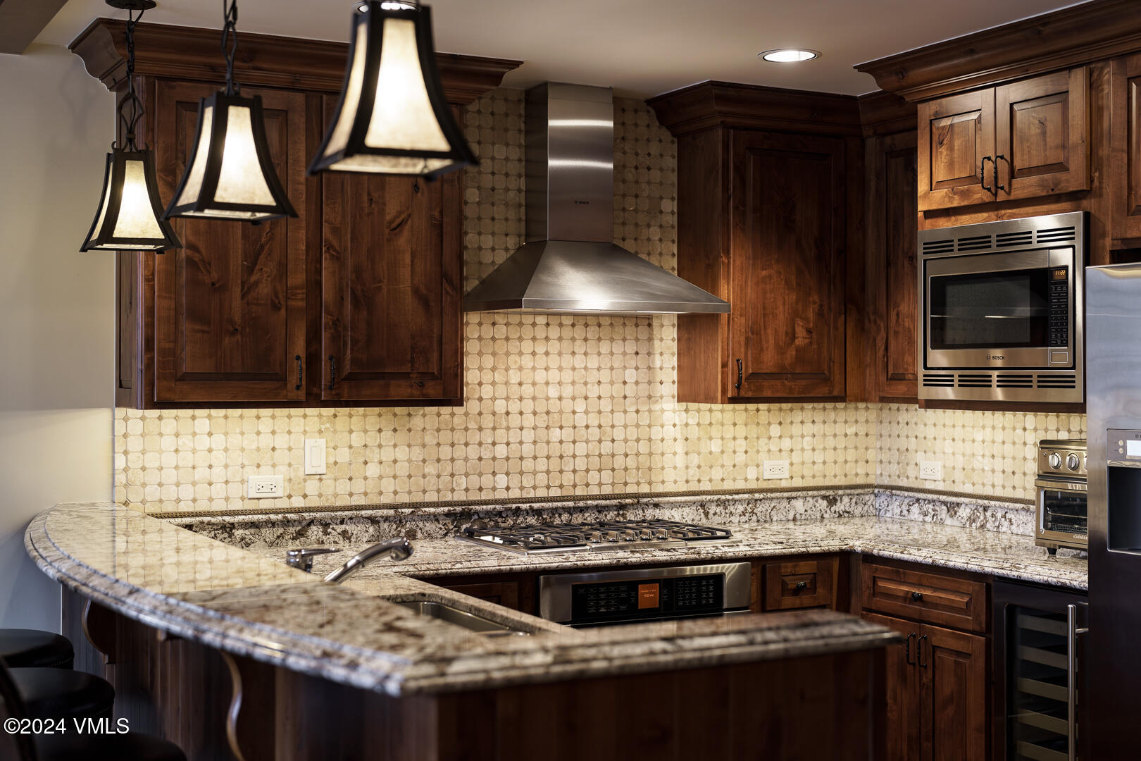 728 West Lionshead Circle, Unit R112 Vail, CO 81657 - Photo 23 of 83 Ritz-Carlton_Vail_R112_030