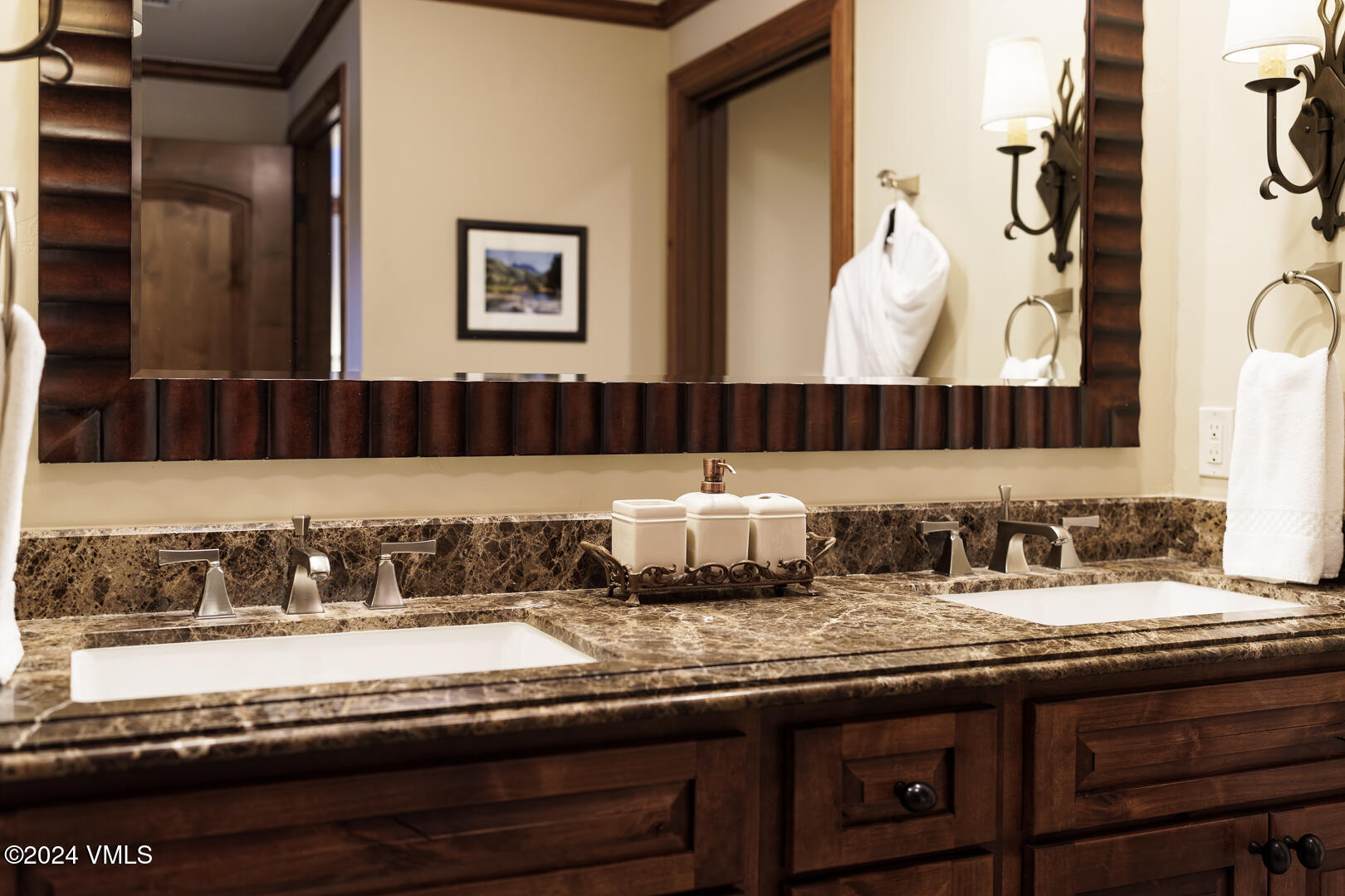 728 West Lionshead Circle, Unit R112 Vail, CO 81657 - Photo 38 of 83 Ritz-Carlton_Vail_R112_054