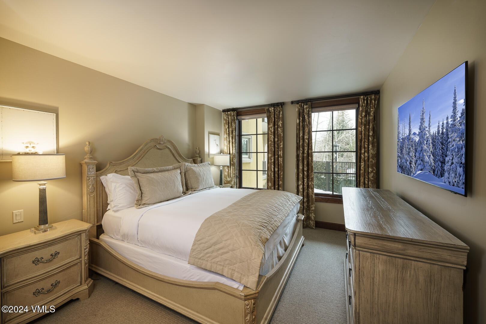 728 West Lionshead Circle, Unit R112 Vail, CO 81657 - Photo 42 of 83 Ritz-Carlton_Vail_R112_060