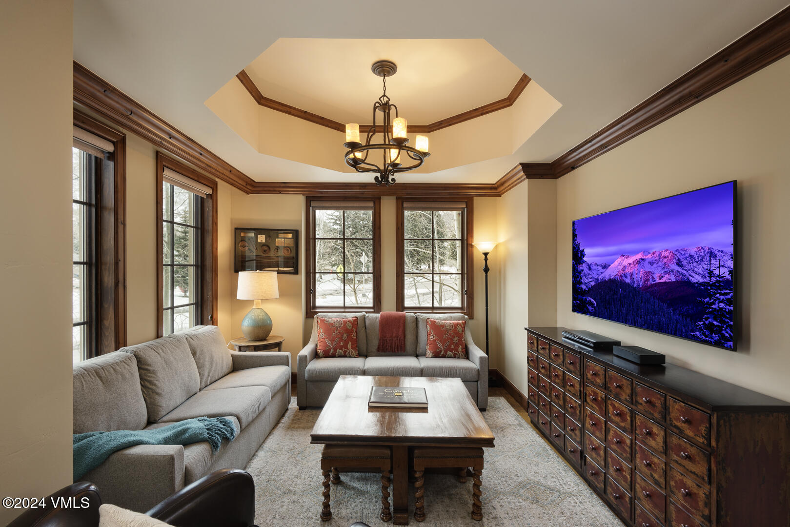 728 West Lionshead Circle, Unit R112 Vail, CO 81657 - Photo 5 of 83 Ritz-Carlton_Vail_R112_016