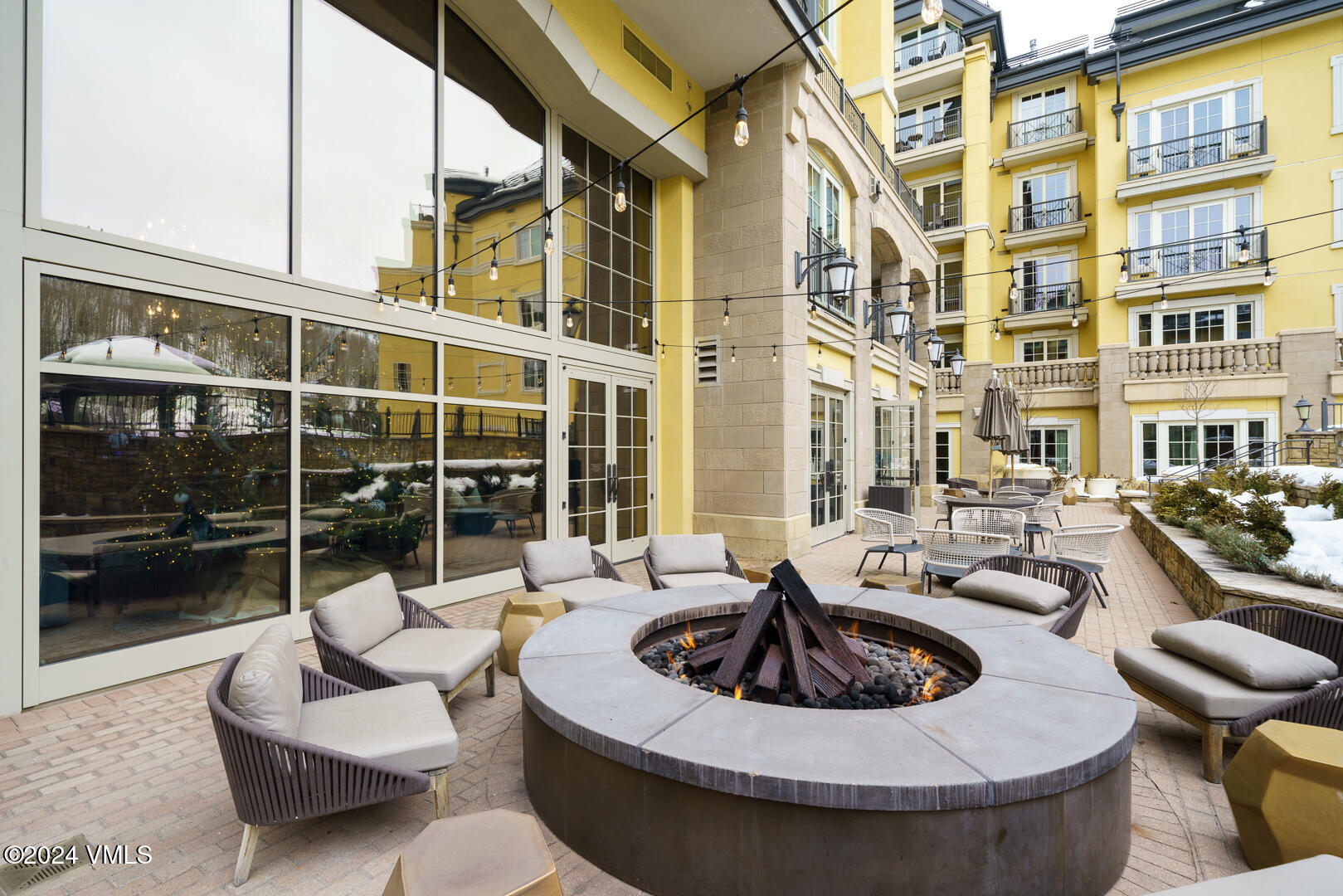 728 West Lionshead Circle, Unit R112 Vail, CO 81657 - Photo 52 of 83 Ritz-Carlton_Vail_R112_072