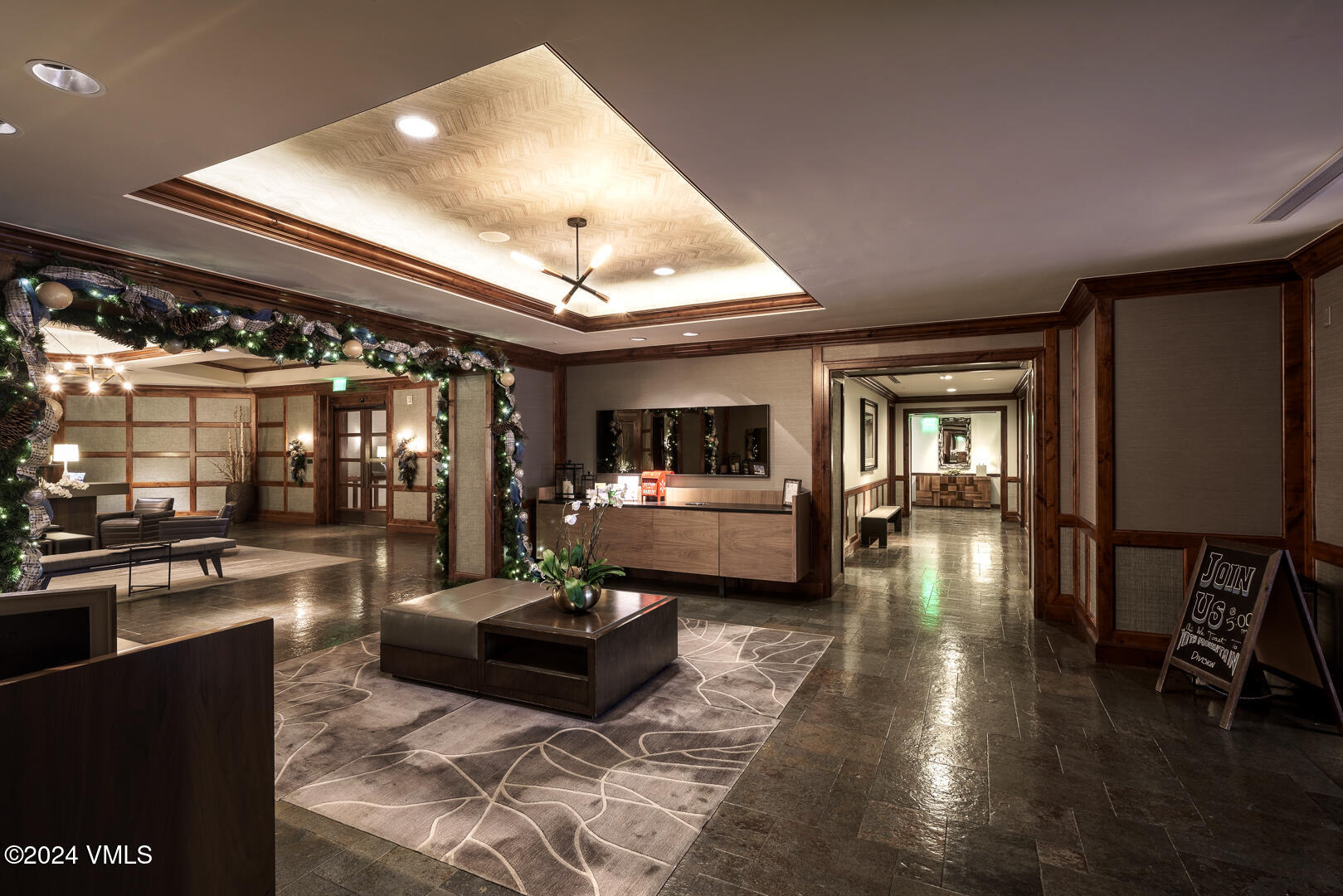 728 West Lionshead Circle, Unit R112 Vail, CO 81657 - Photo 54 of 83 Ritz-Carlton_Vail_R112_074