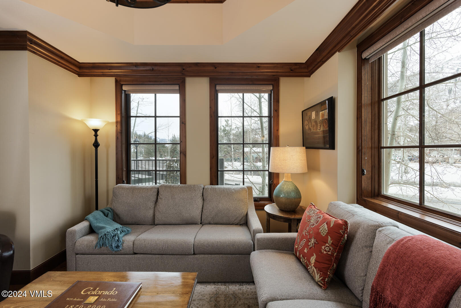 728 West Lionshead Circle, Unit R112 Vail, CO 81657 - Photo 6 of 83 Ritz-Carlton_Vail_R112_017